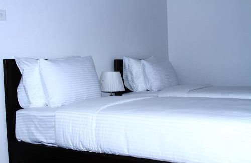Nuwara Eliya Hotel | The Rock Hotel