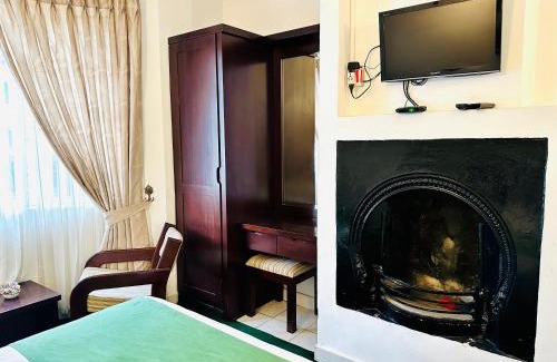 Nuwara Eliya Hotel | The Rock Hotel