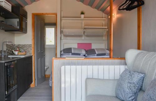 Scales House | The Rocking Lodge