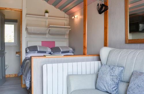 Scales House | The Rocking Lodge