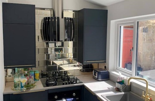 Woodhorn Cottage | The Rockpool - Private HOT TUB + Sea Views