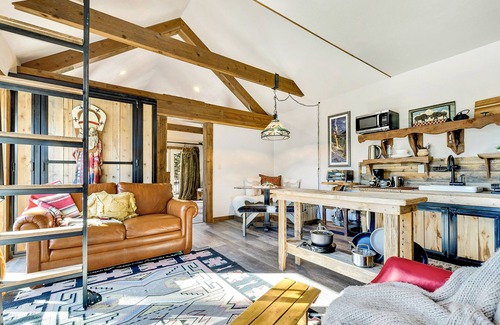 Lake George Cabin | The Rockwall Cabin at Bison Peak Lodge, a Mountain Wilderness Lodge