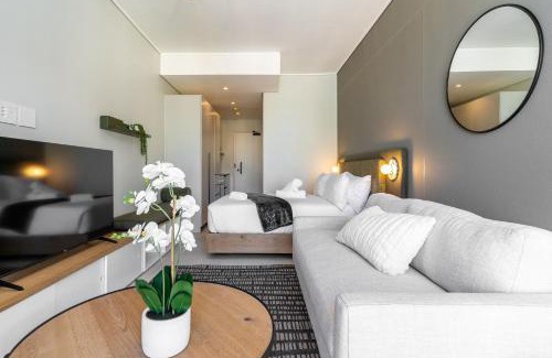 Bo'Kaap Apartment | The Rose 703: Modern 7th Floor City Apartment