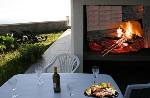 Arco da Calheta House | The Rose House