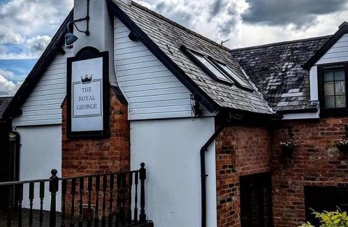 Cottingham Bed & Breakfast | The Royal George