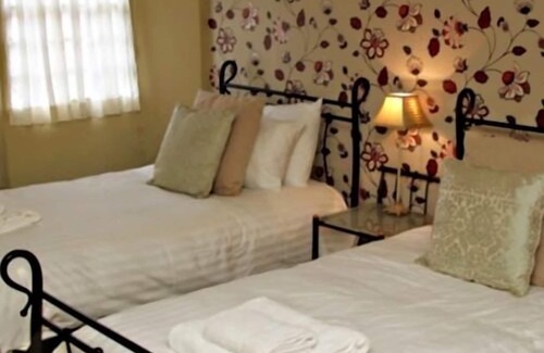 Lostwithiel Bed & Breakfast | The Royal Oak Inn