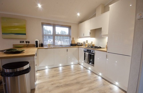 Ryther Apartment | The Rushes - Hollicarrs Holiday Park