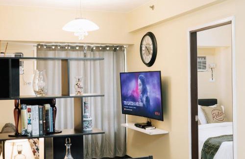 Highway Hills Apartment | The Rustic Haven -2