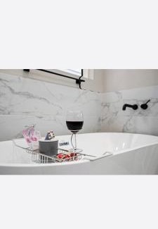 Lawndale/ Wayside Apartment | The Safari