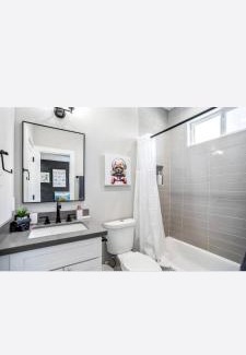 Lawndale/ Wayside Apartment | The Safari