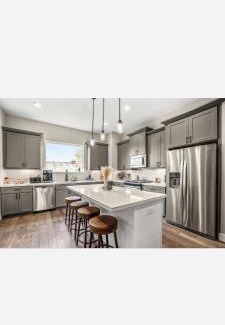 Lawndale/ Wayside Apartment | The Safari