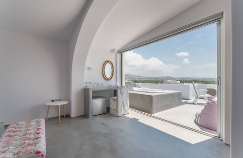 Naxos Town Hotel | The Saint Vlassis
