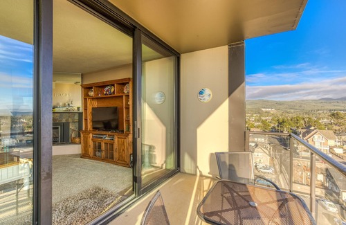 Seaside Resort | The Sand & Sea Condos - Oceanfront