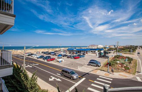 Sandbridge Apartment | The Sandbridge Dunes - Katz Meow 204