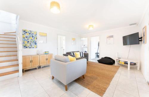 Goolwa Beach House | The Sandpiper- Pet and Family Friendly