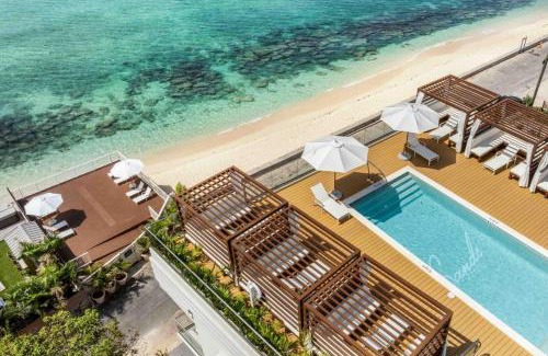 West Bay Apartment | The Sands 3 - Take Ten Off This Spacious Oceanfront Condo with Panoramic Views