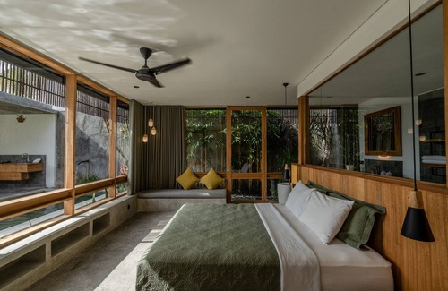 Beraban Hotel | The Saren