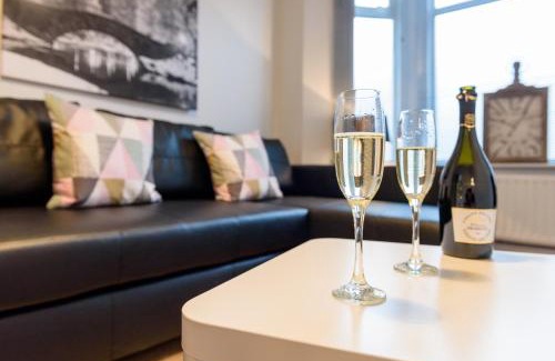 Doncaster Apartment | The Scarsdale Apartment