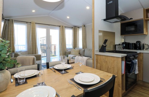 Bacton Cottage | The Sea Lodge