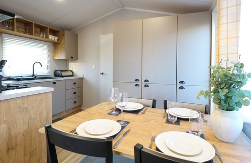 Bacton Cottage | The Sea Lodge