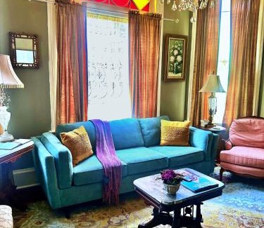 Galveston Apartment | The Sealy House