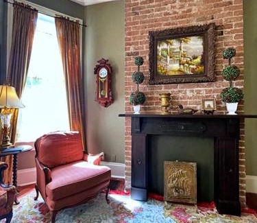 Galveston Apartment | The Sealy House