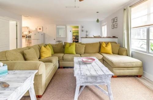 Jacksonville Beach House | The Seashell Retreat Unit A