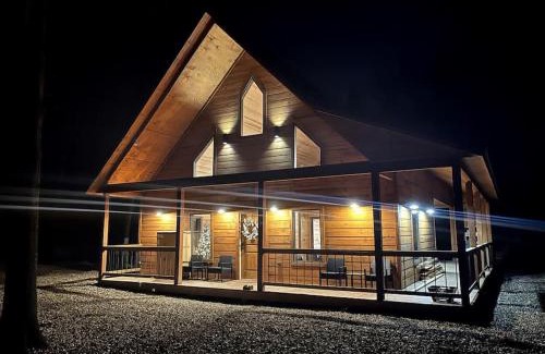 Broken Bow House | The Secluded Reset Button Cabin