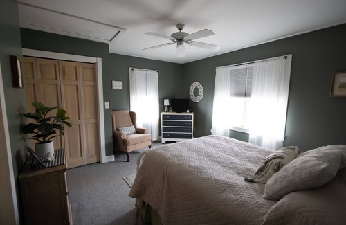 Huntington Mills Bed & Breakfast | The Sequoia Room located 7 miles from Ricketts Glen State Park