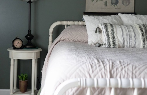 Huntington Mills Bed & Breakfast | The Sequoia Room located 7 miles from Ricketts Glen State Park