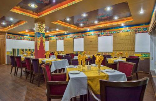 Leh Hotel | The Sera Courtyard