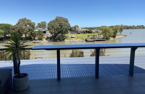 Seymour House | The Shack - Wellington Marina