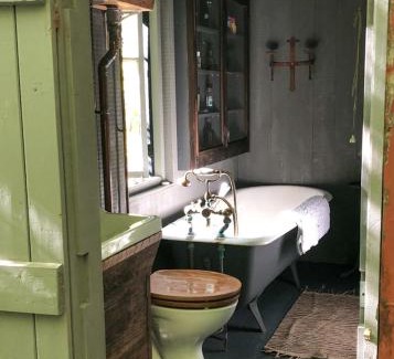 Rock Other | The shepherds hut at abberley glamping