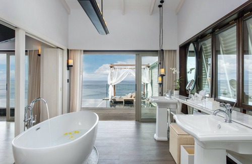 Kata Hotel | The Shore at Katathani