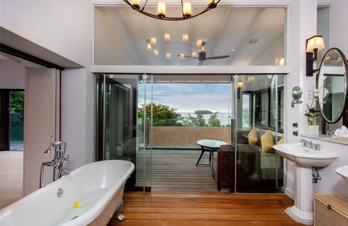 Kata Hotel | The Shore at Katathani