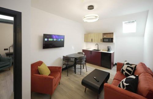 Adamsdown Apartment | The Sixty Aparthotel - Central Cardiff Apartment with Parking