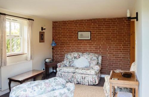 Wood Norton House | The Small Barn