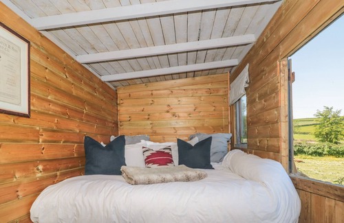 Dulverton Cottage | THE SNUG, romantic, character holiday cottage in Dulverton