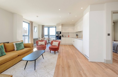 Tottenham Hale Apartment | The Sophisticated Stay