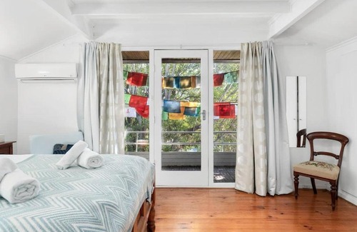 Linden Park House | The Spacious & Elegant Vacation Haven - Glenside