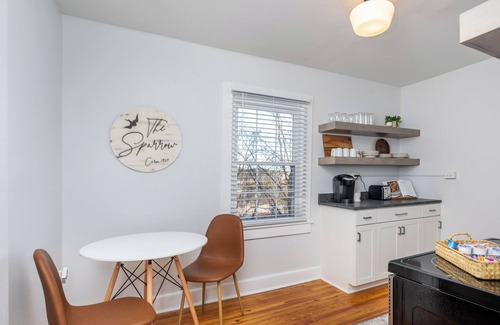 Staunton Cottage | "The Sparrow" at Historic Downtown Staunton