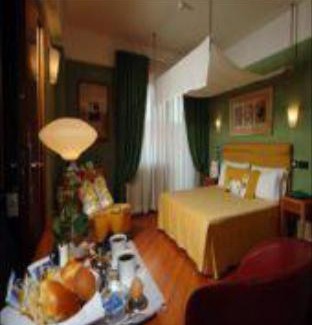 Vatican Hotel | The Spring House Hotel Rome Vatican, Tapestry Collection Hilton