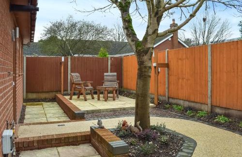 Malvern House | The Squirrels