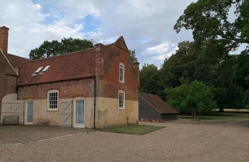 Woolage Green House | The Stable