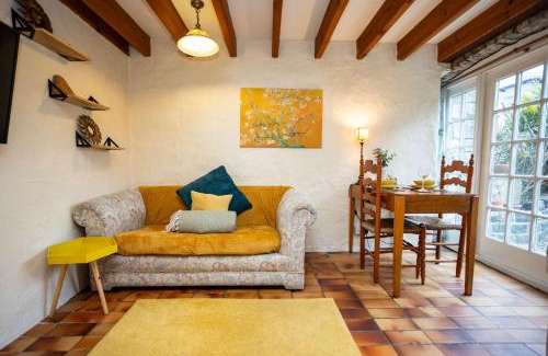 St. Florence Apartment | The Stable - One Bedroom Apartment - St Florence