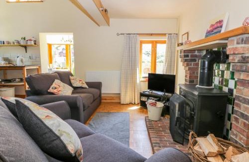 Roos House | The Stables