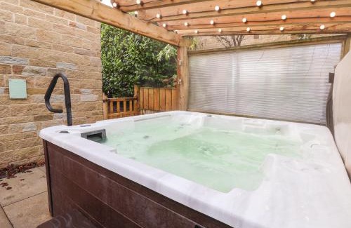 Scarborough House | The Stables