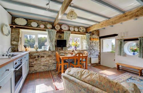 Whitland House | The Stables