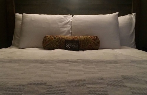 Salem Hotel | The Stables Inn and Suites