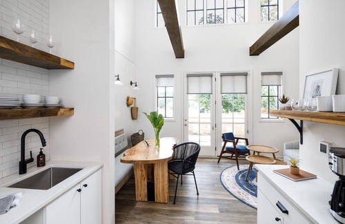 Greenville - Spartanburg Apartment | The Station by Compo Hotels